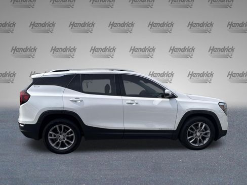 Used 2022 GMC Terrain SLT FWD image 10
