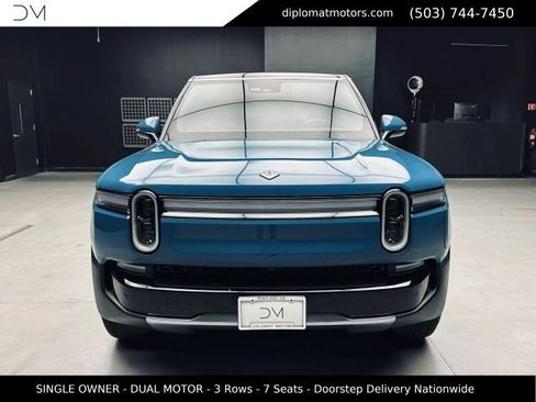 Used 2025 Rivian R1S Adventure AWD/4WD image 10