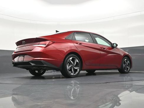 Used 2023 Hyundai Elantra SEL w/ Convenience Package FWD image 30