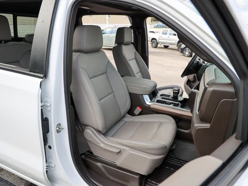 Used 2025 Chevrolet Silverado 1500 LT Trail Boss w/ LT Trail Boss Premium Package AWD/4WD image 48