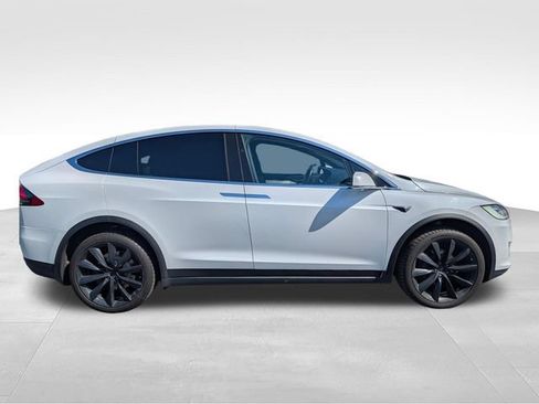 Used 2020 Tesla Model X Long Range AWD/4WD image 8