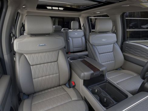 New 2026 Ford F250 Platinum w/ Platinum Plus Package AWD/4WD image 10