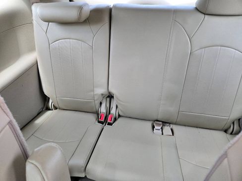 Used 2012 Buick Enclave Leather AWD/4WD image 24