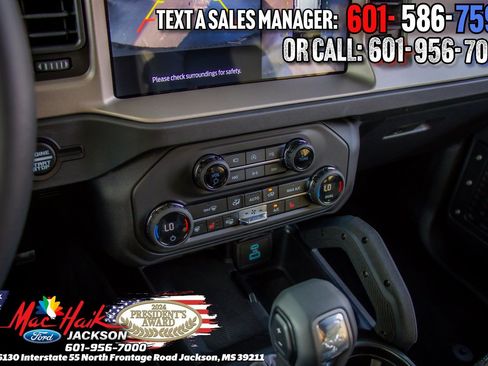 New 2025 Ford Bronco Outer Banks w/ Sasquatch Package image 17