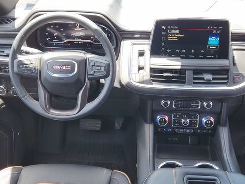 Used 2024 GMC Yukon AT4 w/ Technology Package AWD/4WD image 26