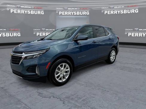 Used 2024 Chevrolet Equinox LT w/ LPO, Cargo Package FWD image 4