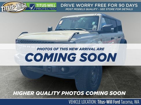 Used 2025 Ford Bronco Badlands AWD/4WD image 2