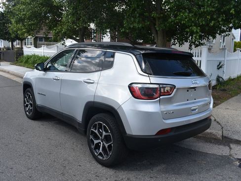 Used 2025 Jeep Compass Limited AWD/4WD image 6