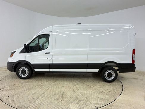 New 2026 Ford Transit 250 148 Medium Roof RWD image 2