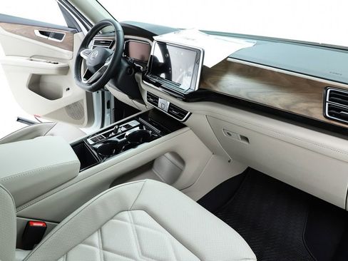 New 2026 Volkswagen Atlas SE image 33