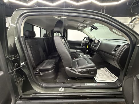 Used 2017 Chevrolet Colorado ZR2 image 23