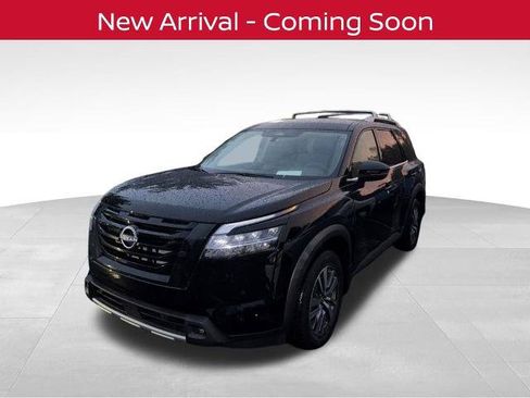 Certified 2023 Nissan Pathfinder SL w/ Black Appearance Package FWD image 1