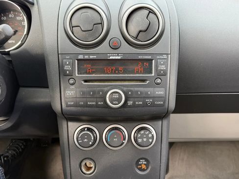 Used 2009 Nissan Rogue SL w/ Premium Pkg image 26