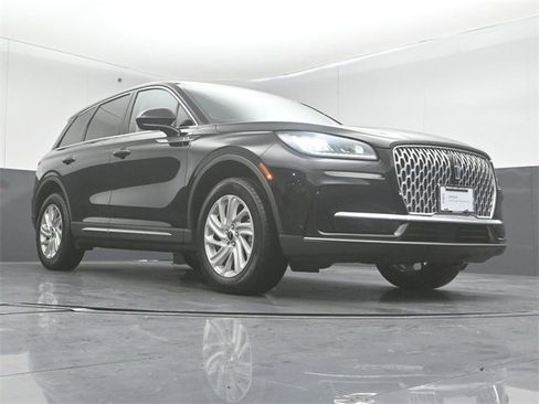 Certified 2024 Lincoln Corsair AWD image 36