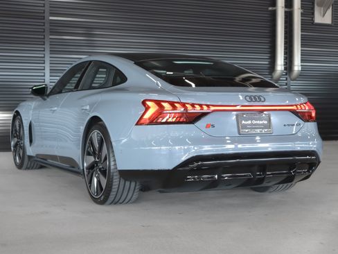 New 2026 Audi S e-tron GT Prestige image 2