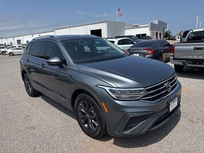 Used 2023 Volkswagen Tiguan SE