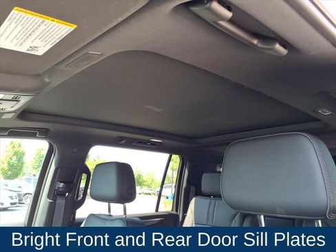 Used 2025 Chevrolet Suburban RST w/ Comfort Package AWD/4WD image 19