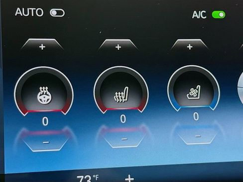 Used 2023 BMW X7 xDrive40i w/ M Sport Package image 21