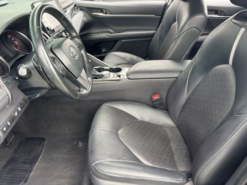 Used 2023 Toyota Camry XSE FWD image 13