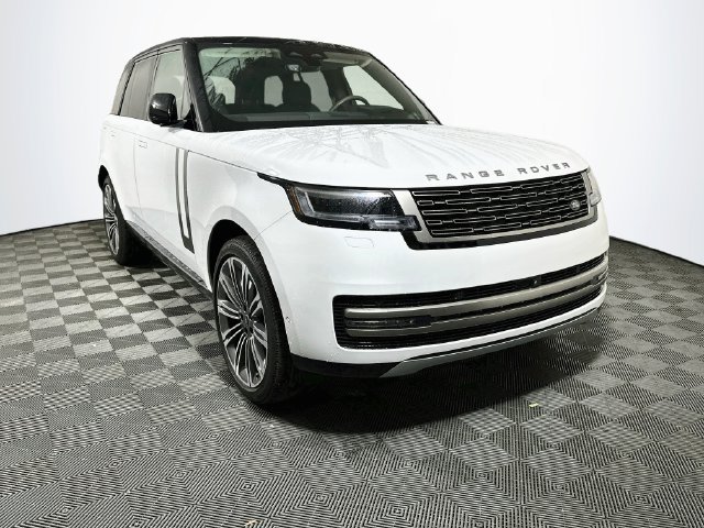 Used 2025 Land Rover Range Rover SE AWD/4WD image 1