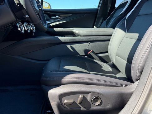 New 2025 Chevrolet Blazer EV LT AWD/4WD image 19