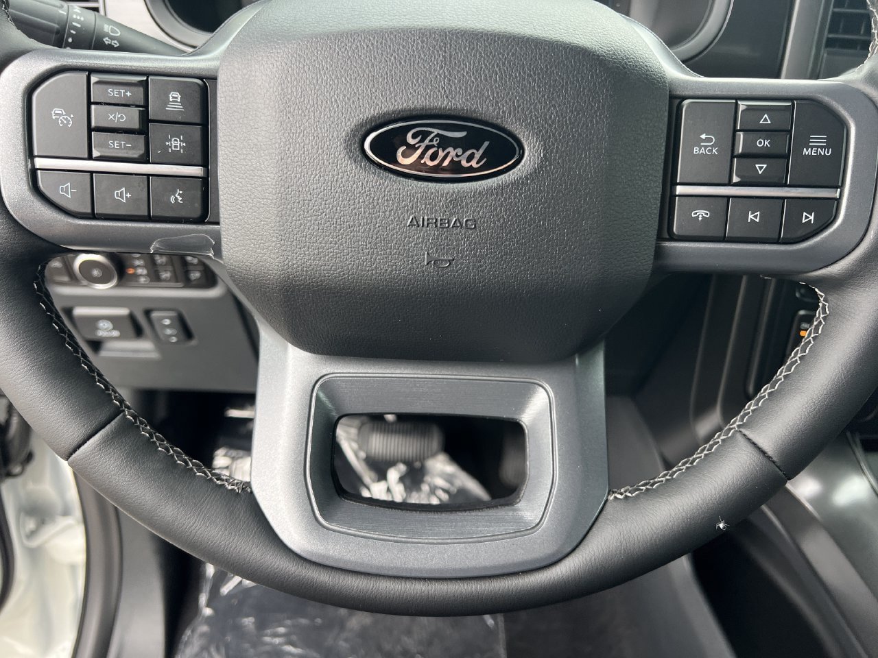 New 2026 Ford F150 Lariat w/ Equipment Group 501A Mid AWD/4WD image 11
