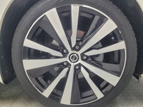 Used 2019 Nissan Altima 2.5 Platinum image 31