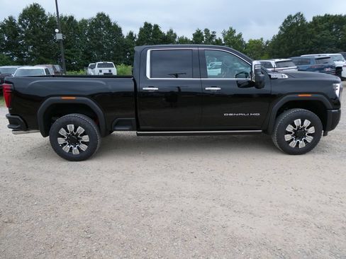 New 2026 GMC Sierra 2500 Denali w/ Denali Reserve Package AWD/4WD image 3