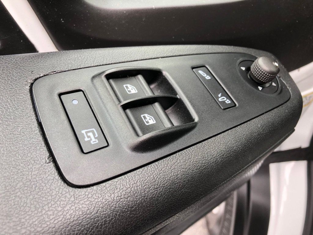 Used 2025 RAM ProMaster 2500 w/ Convenience Group FWD image 13