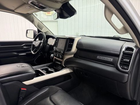 Used 2022 RAM 1500 Laramie AWD/4WD image 14