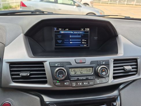 Used 2016 Honda Odyssey EX-L image 18