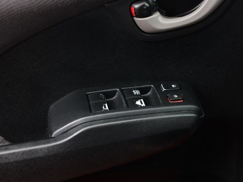Used 2013 Honda Fit image 39