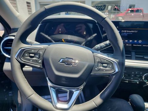 New 2026 Chevrolet Trax LT w/ Driver Confidence Package FWD image 13