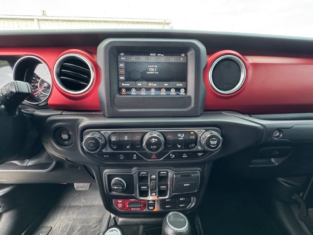 Used 2020 Jeep Gladiator Rubicon w/ Safety Group AWD/4WD image 27