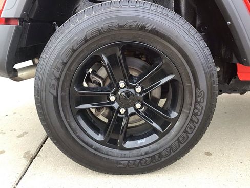 Used 2022 Jeep Wrangler Unlimited Sport image 27