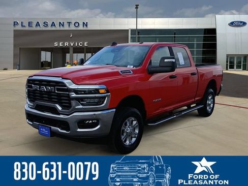 Used 2026 RAM 2500 Big Horn AWD/4WD image 1