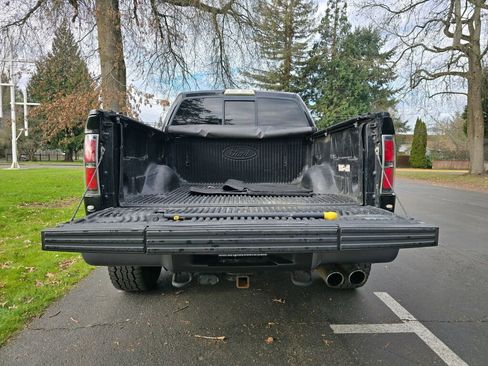 Used 2011 Ford F150 Raptor w/ SVT Exterior Graphics Pkg image 6