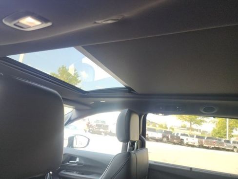 New 2026 Chrysler Pacifica Select image 20