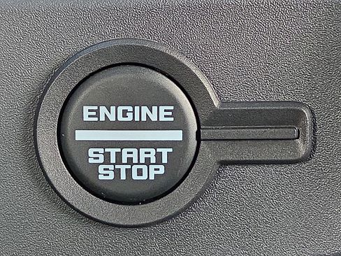 New 2025 Ford Bronco 4-Door w/ Sasquatch Package AWD/4WD image 19