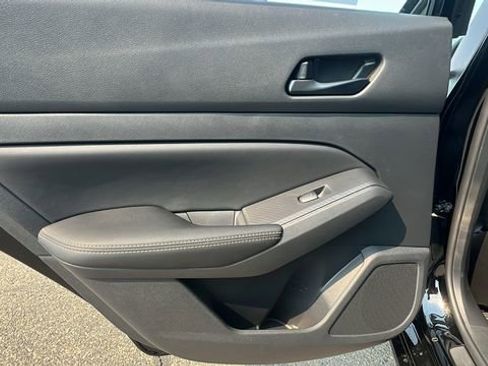 New 2025 Nissan Altima 2.5 SV w/ SV Special Edition Package image 13