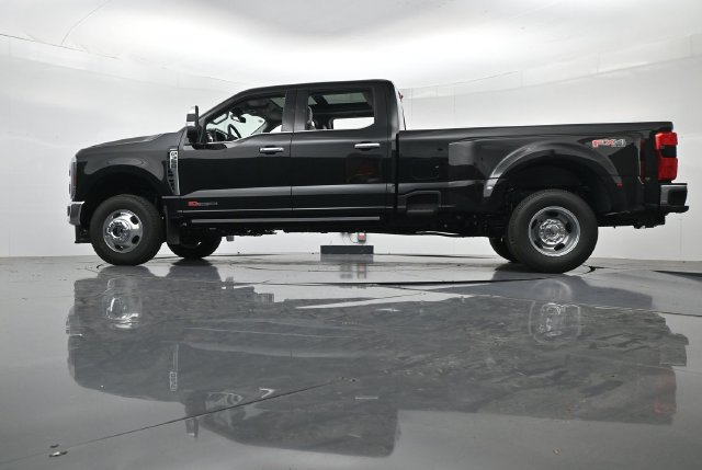 New 2026 Ford F350 Lariat w/ Lariat Ultimate Package AWD/4WD image 44