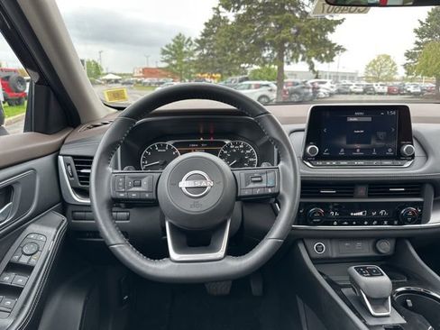 Certified 2023 Nissan Rogue SV w/ SV Premium B Package AWD/4WD image 16