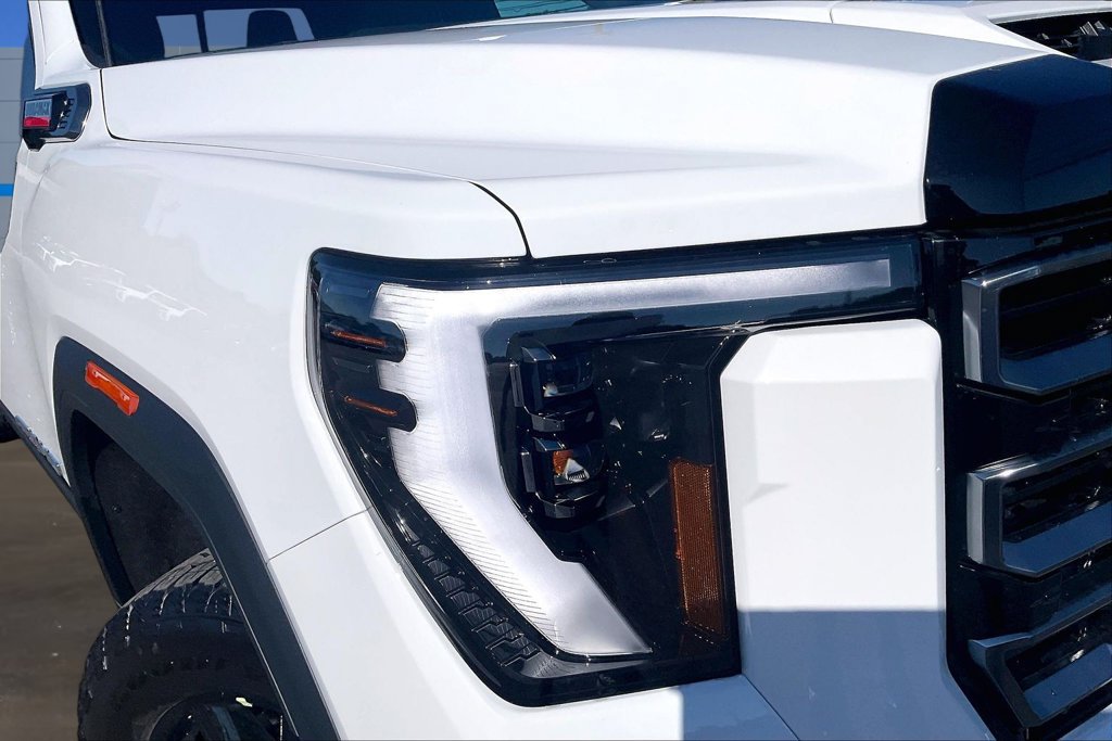 New 2026 GMC Sierra 2500 AT4 w/ AT4 Premium Plus Package AWD/4WD image 15
