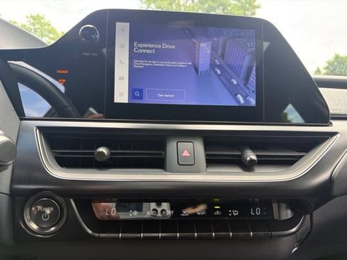 Used 2025 Lexus UX 300h FWD w/ Accessory Package (Z2) image 17