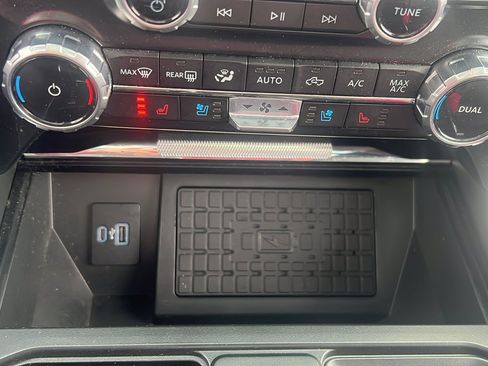 Used 2023 Ford F150 Lariat w/ Equipment Group 502A High image 27