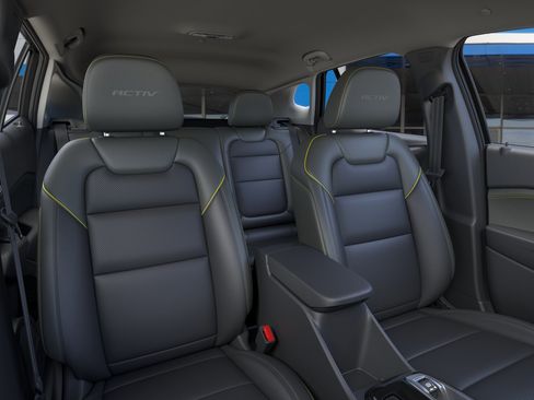 New 2026 Chevrolet Trax ACTIV FWD image 16