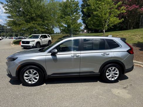 Certified 2026 Honda CR-V LX image 4