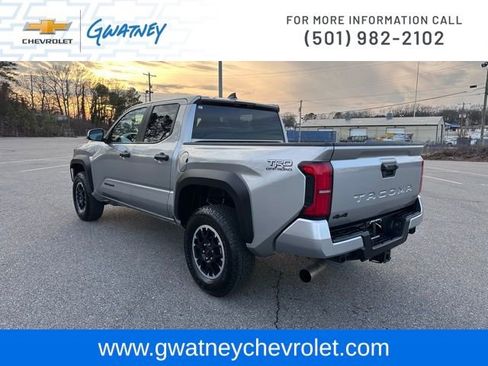 Used 2025 Toyota Tacoma TRD Off-Road image 7