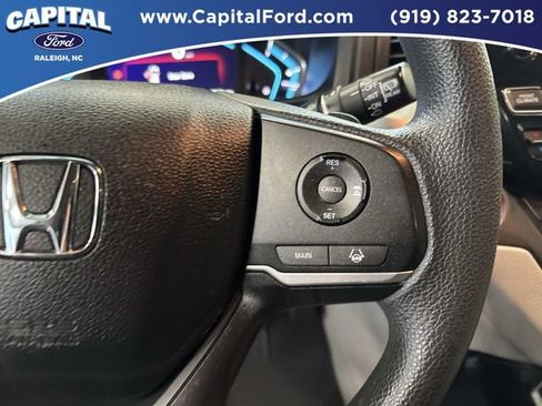 Used 2020 Honda Odyssey EX image 23