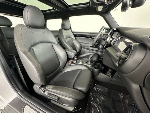 Used 2023 MINI Cooper SE FWD image 6
